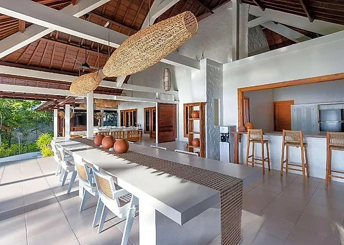 ホテル Kanna Seafront Estate バリ島